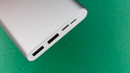 Detail výstupů powerbanky