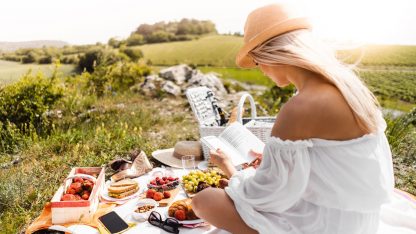 Piknik s knihou a dobrým jídlem