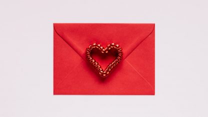 Červená obálka se srdíčkem