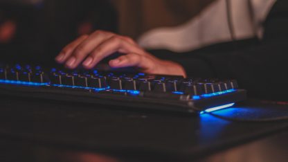 podsvícená herní mechanická klávesnice