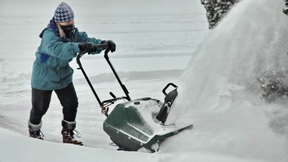 Odhazování sněhu frézou